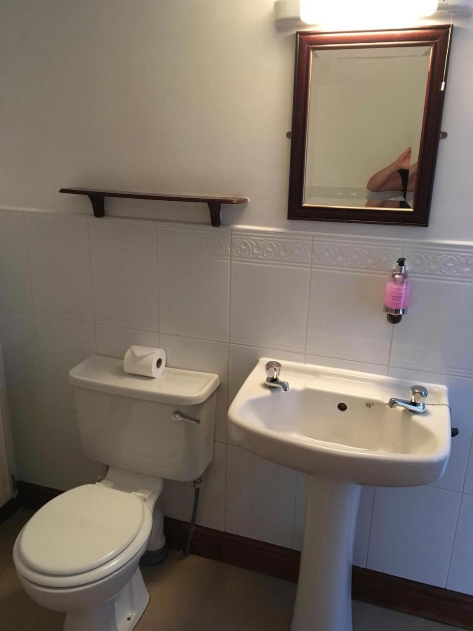 Отель The Farmers Arms Eccleston  Экстерьер фото